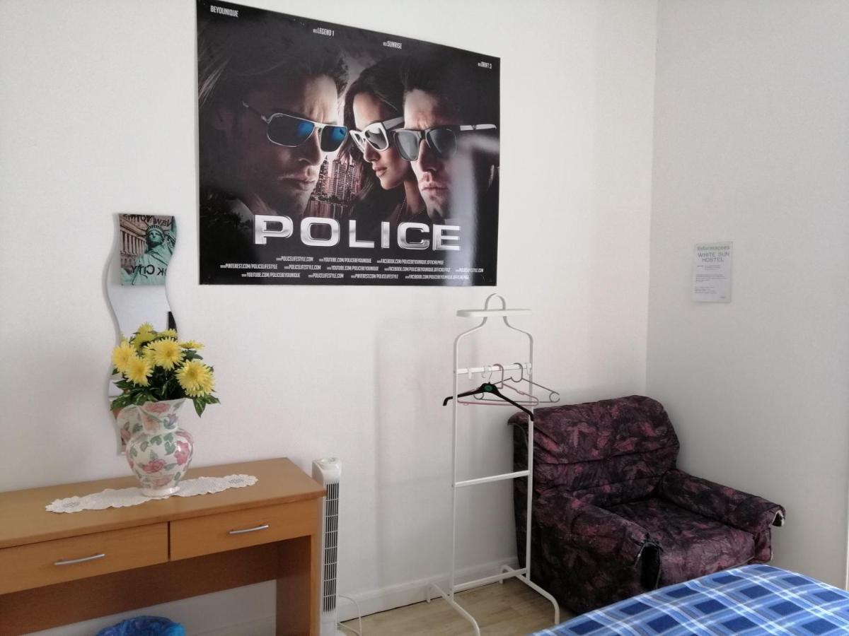 White Sun Hostel Lagos Bagian luar foto