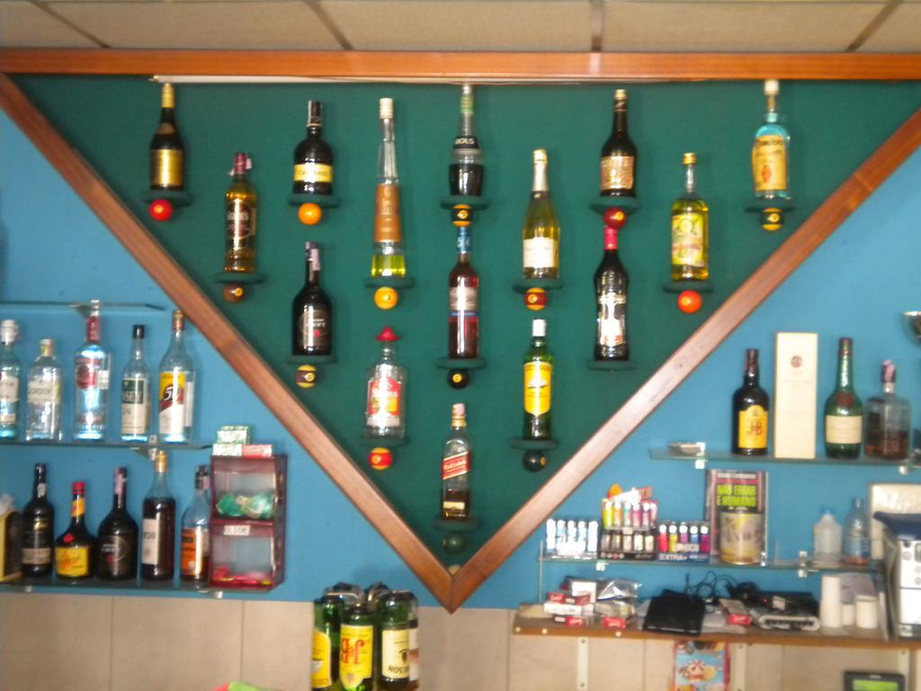 White Sun Hostel Lagos Bagian luar foto